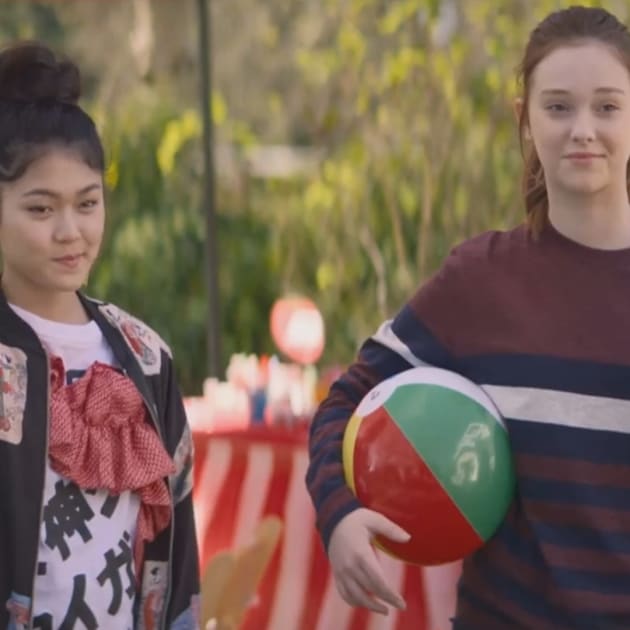 Claudia and Kristy - The Baby-Sitters Club Season 2 Episode 6