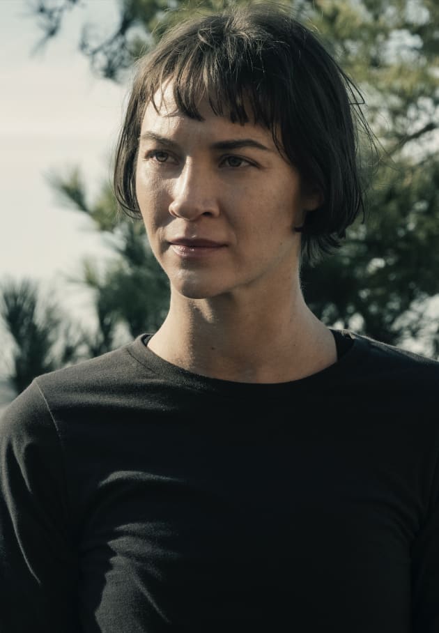 Isabelle Arrives - Fear the Walking Dead Season 5 Episode 5