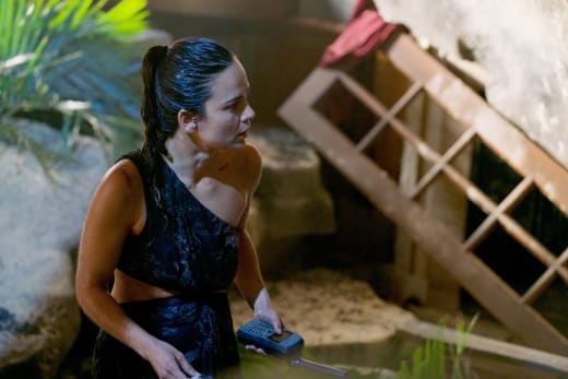 Queen of the South Season 3 Episode 10 Review La Muerte TV Fanatic