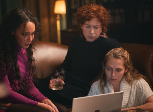 Pouring Over Information - A Discovery of Witches Season 3 Episode 3