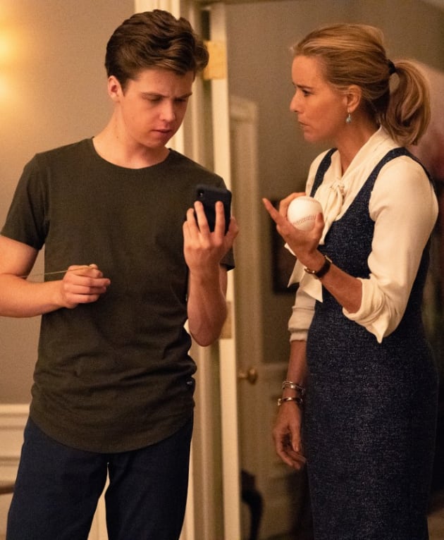Jason Checks The News - Madam Secretary Season 6 Episode 2