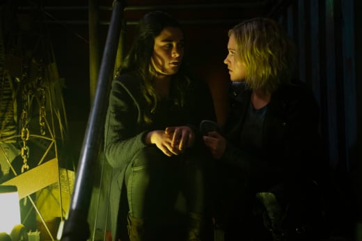 Clarke and Madi Talk in Sanctum - The 100 Season 7 Episode 13