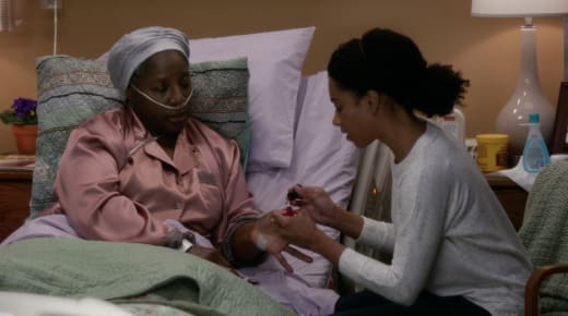 Grey's 13x18 Diane and Maggie