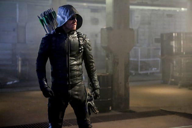Alone - Arrow Season 5 Episode 1