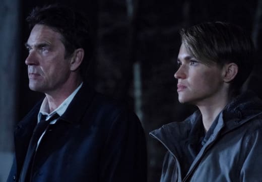 A Family Resemblance - Batwoman Season 1 Episode 16