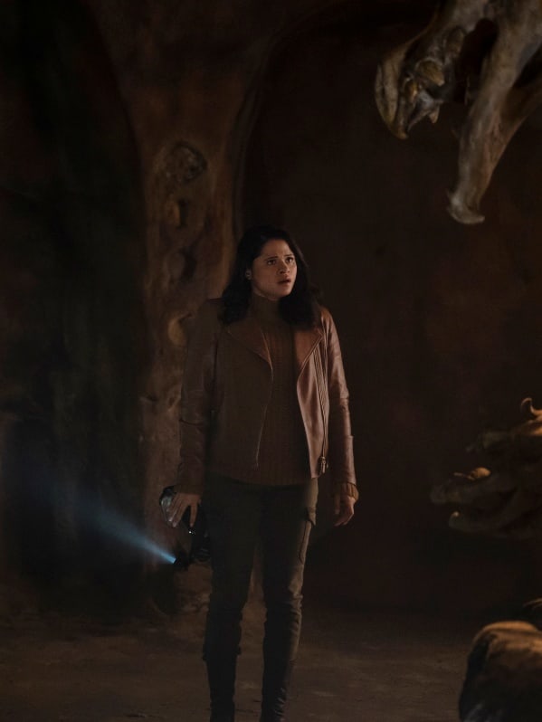 Mel Vera - Charmed (2018) Season 3 Episode 11 - Charmed (2018)