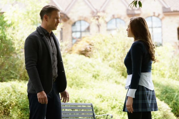 Differing Views - Legacies Season 1 Episode 1