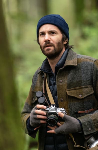Imágenes en el bosque - Home Before Dark Temporada 2 Episodio 6