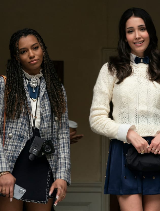 Scheming Teens - Gossip Girl (2021) Season 1 Episode 3