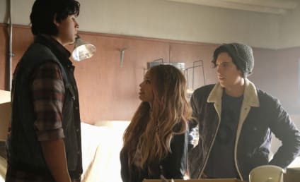 Riverdale Season 2 Episode 3 Review: Chapter Sixteen: The Watcher in the Woods