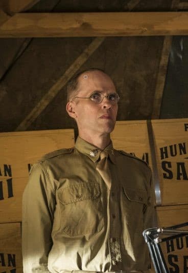 Korn Finds Himself in the Middle - Catch-22 Season 1 Episode 5