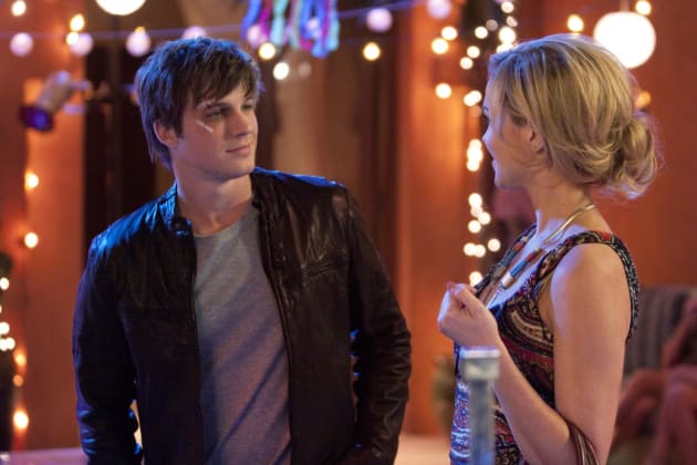 Arielle Kebbel on 90210