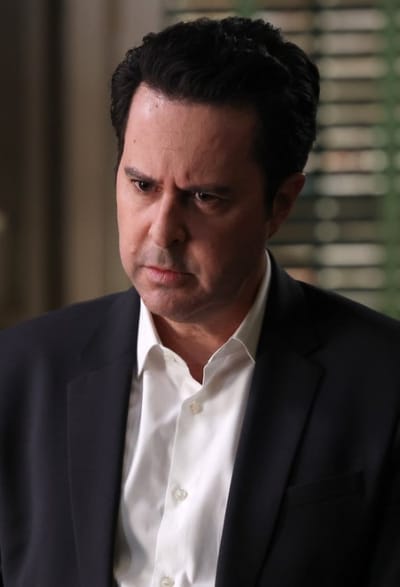 Dave Lectures - Good Girls Season 4 Episode 7