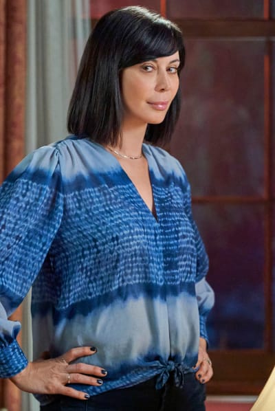 The Glance - Good Witch Season 7 Episode 10