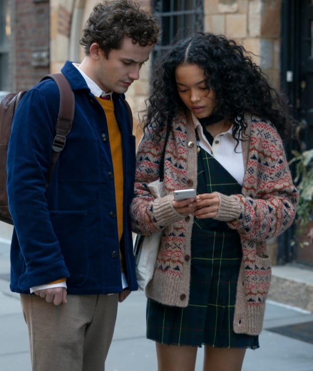 Helping Zoya - Gossip Girl (2021) Season 1 Episode 4
