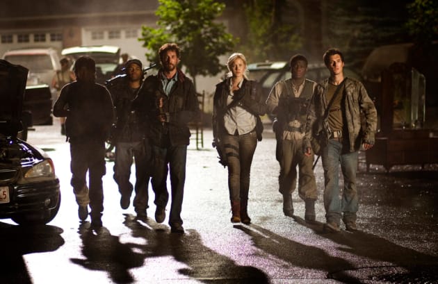 Falling Skies Premiere Scene