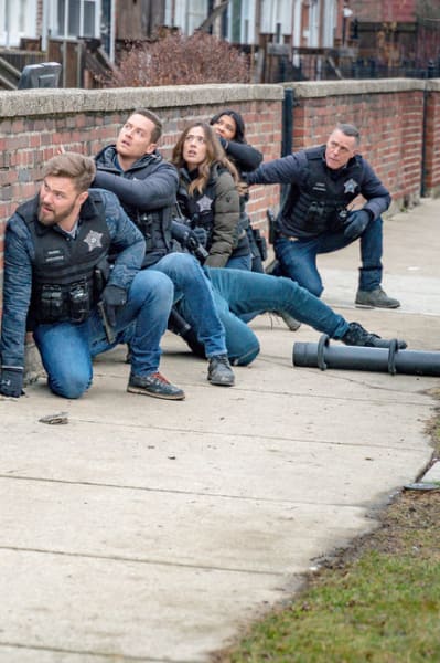 Whole Squad at Work  - Chicago PD Season 7 Episode 19