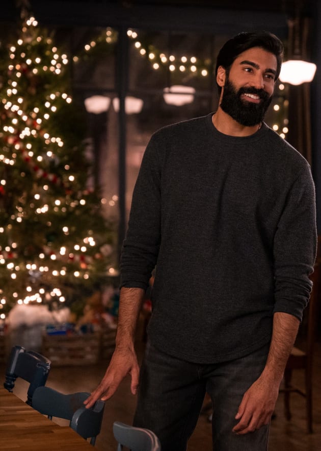 Merry Christmas Joe - Ginny & Georgia Season 2 Episode 6