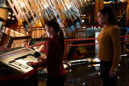 La'an and Una - Star Trek: Strange New Worlds Season 1 Episode 3