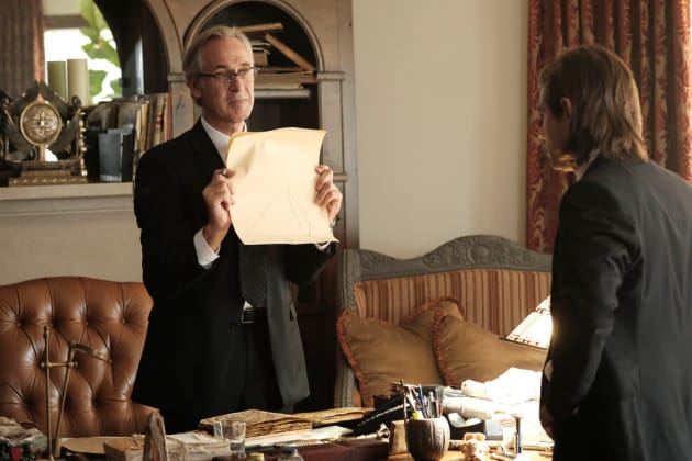 Alice's dad returns! - The Magicians Season 2 Episode 6