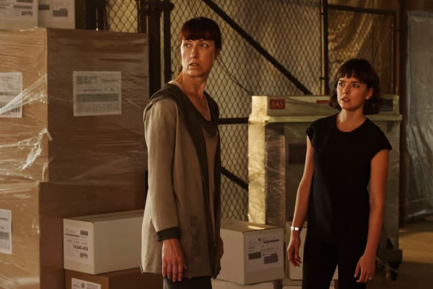 Laura and Rachel - Incorporated Season 1 Episode 8