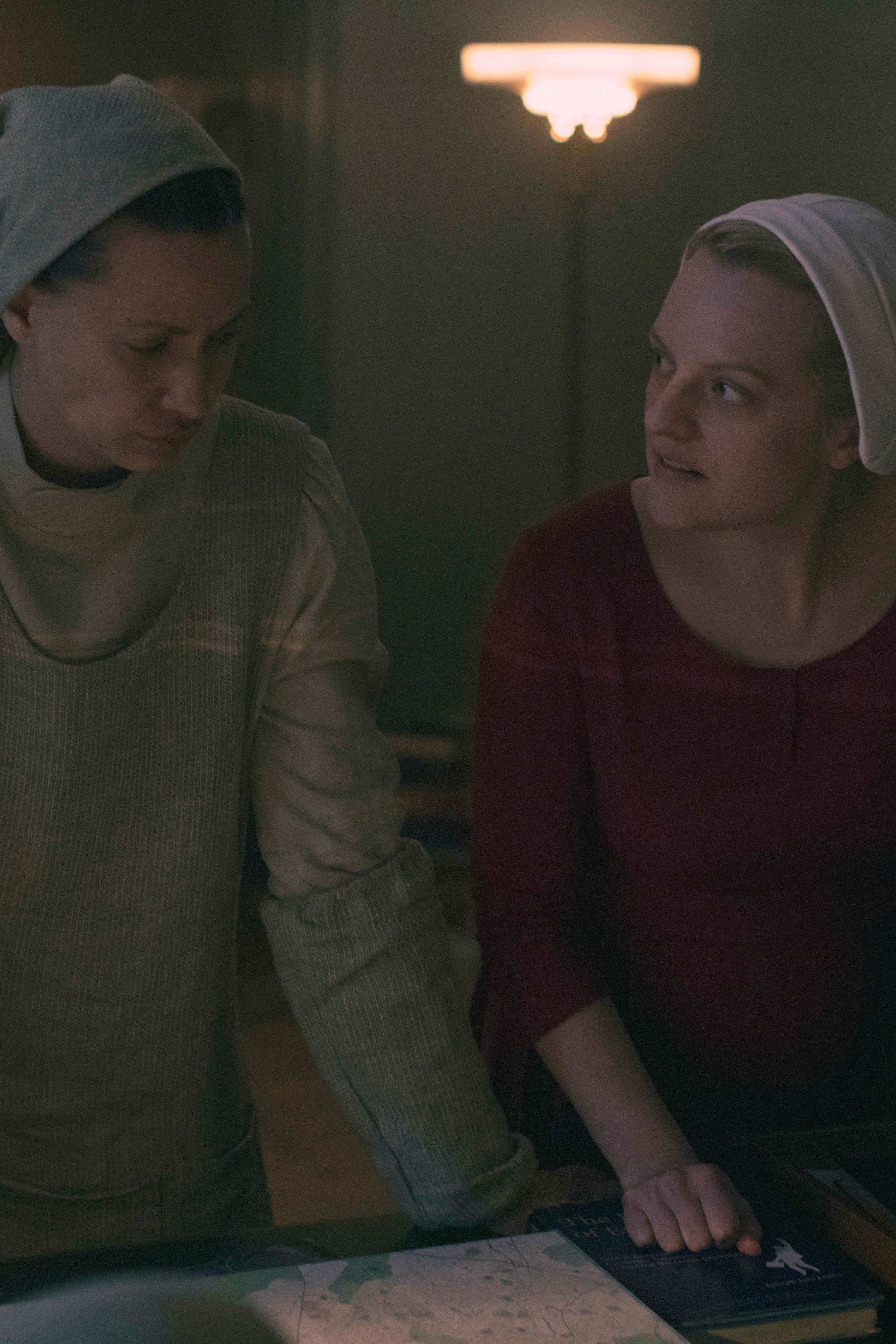 The Handmaid S Tale Season 3 Episode 13 Tv Fanatic