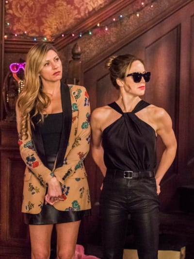 Legends of tomorrow season 5 episode 11 discount streaming