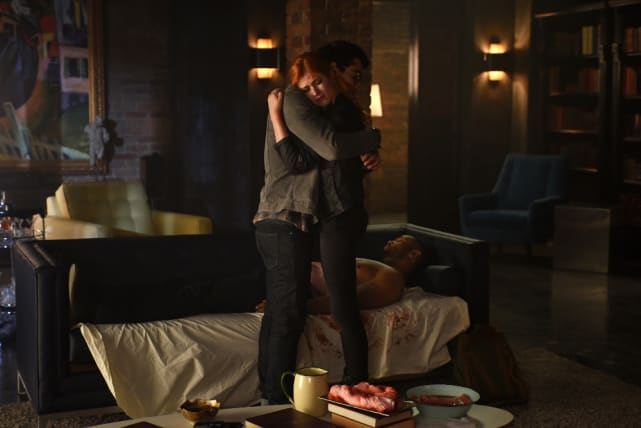 Comfort - Shadowhunters Season 1 Episode 6