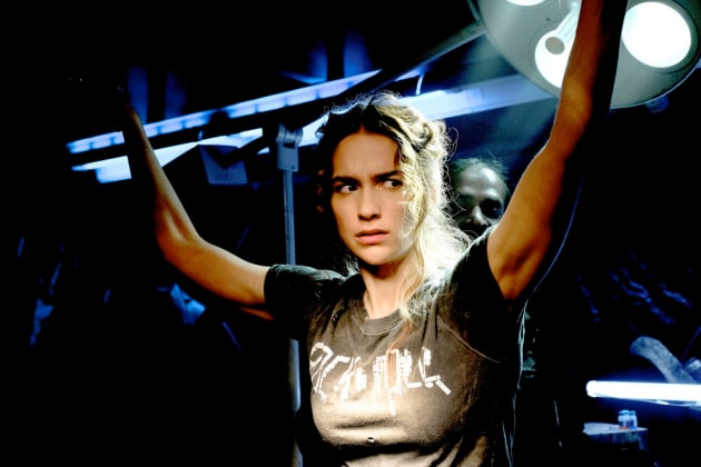 Captured - Wynonna Earp Season 3 Episode 11