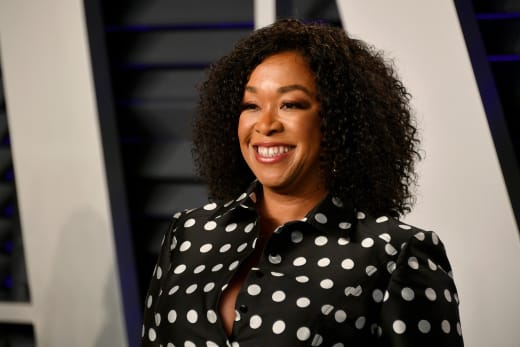 Shonda Rhimes attends the Vanity Fair Oscar Party