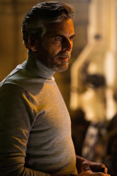 Walking Into a Trap - Blood & Treasure Season 1 Episode 10