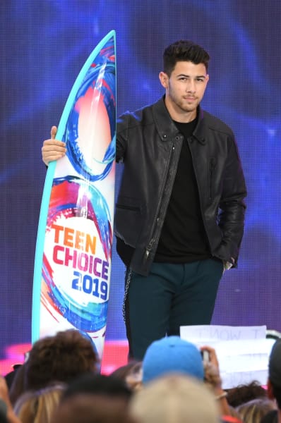 Nick Jonas Accepts Teen Choice Award