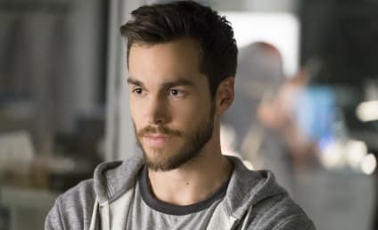 Supergirl Photo Preview: Mon-El is Back!