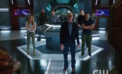 Legends of Tomorrow Promo: First Look at Stargirl!!