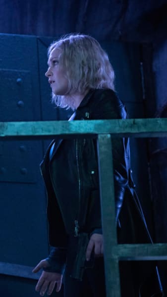 Clarke Talks to Gaia - The 100 Season 7 Episode 15