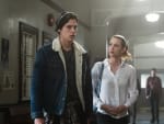 The Hunt For The Truth - Riverdale Season 1 Episode 12