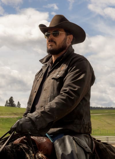 Rip on Horseback - Yellowstone Season 5 Episode 1