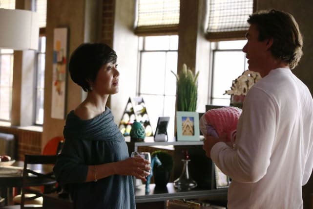 Can't Look Away - Mistresses Season 4 Episode 2