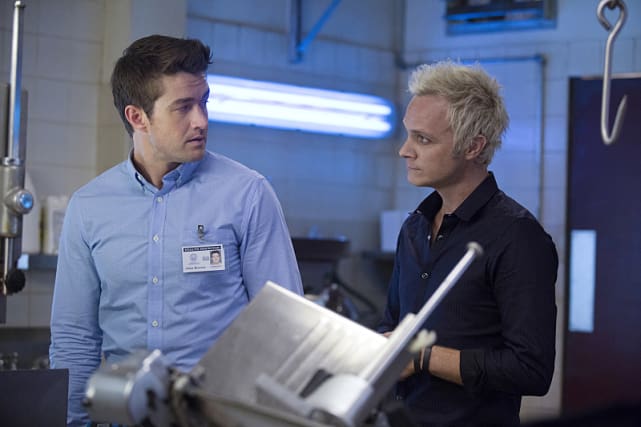 Major in Trouble - iZombie Season 1 Episode 12