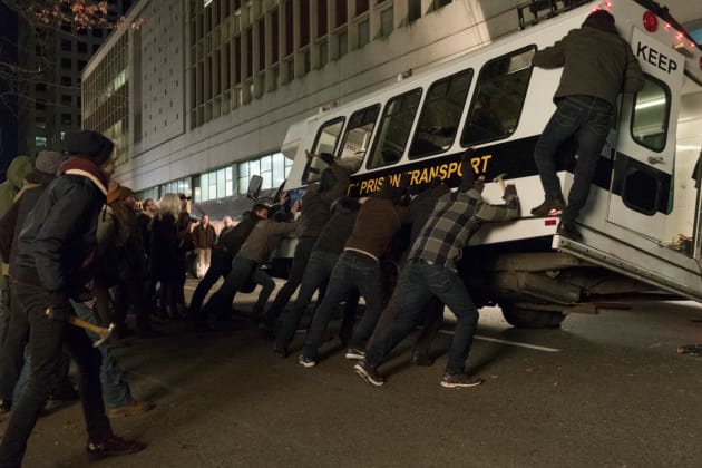Rioting Religious Fanatics - iZombie Season 4 Episode 8