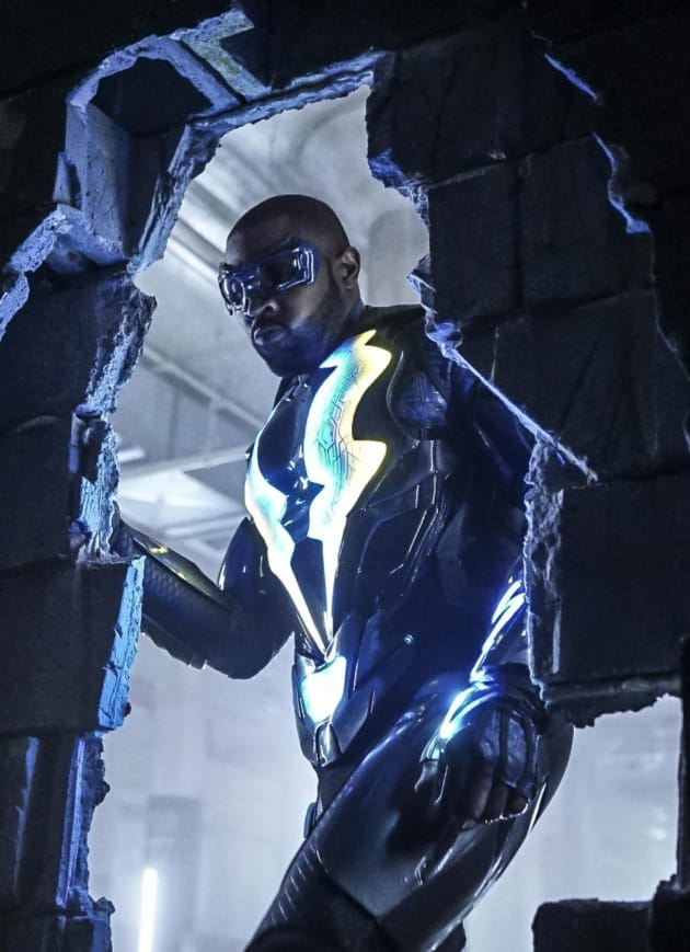 Jefferson Smashes a Wall - Black Lightning Season 1 Episode 10