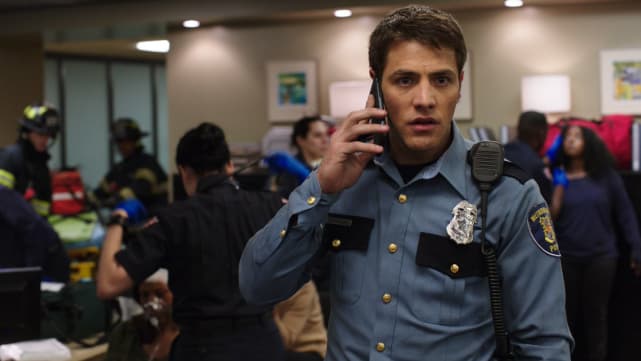 21 Sexy TV Characters Deserving of A Beach Day - TV Fanatic