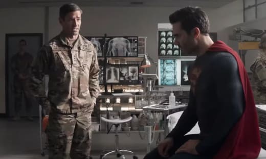 Ian Bohen and Tyler Hoechlin Reunite - Superman & Lois