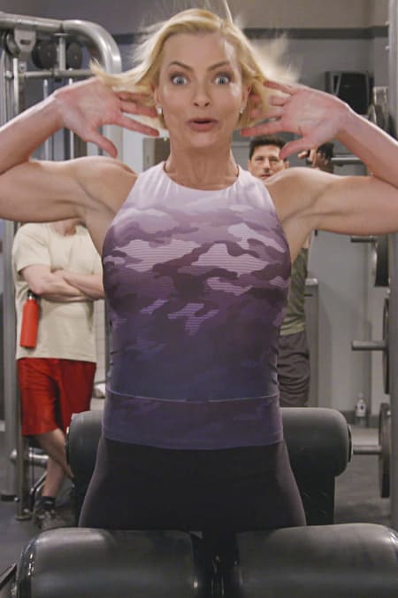 Jill Does Yoga - Mom Season 7 Episode 7 - TV Fanatic