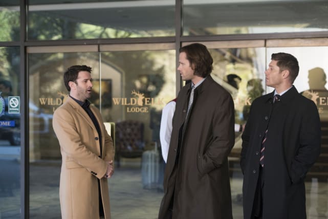 Mick gives out the details - Supernatural Season 12 Episode 16