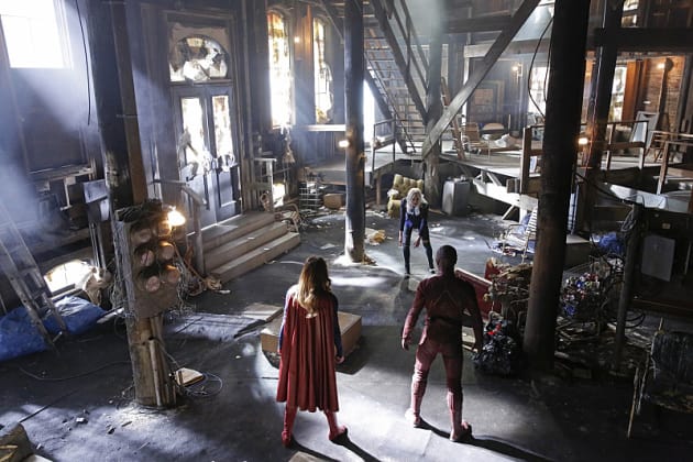 Two Against One - Supergirl Season 1 Episode 18