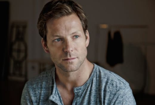 Jamie Bamber Snapshot