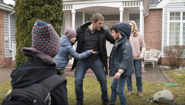Taunting Flynn - Absentia Season 1 Episode 7