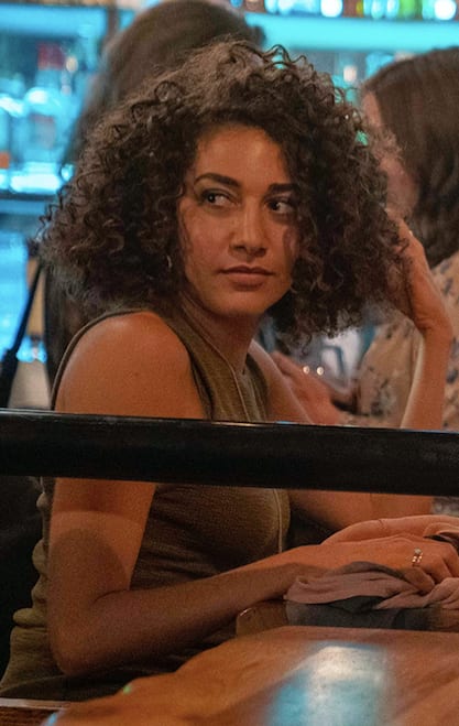A Teacher Season 1 Episode 4 Review: A Rule of Thumb - TV Fanatic
