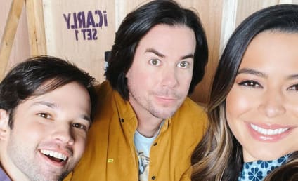 iCarly Revival First Look: Miranda Cosgrove Reunites With Co-Stars!